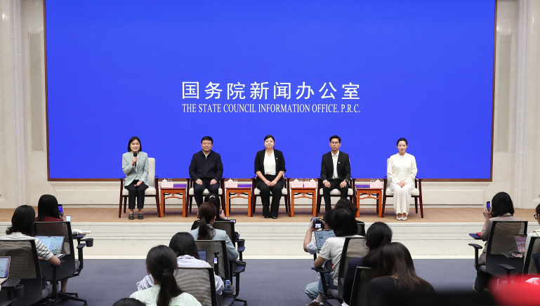 邓亚萍谈金琴英比张本美和