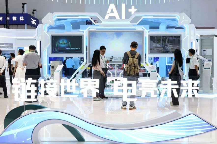 萨巴伦卡说郑钦文跟之前比确实有进步