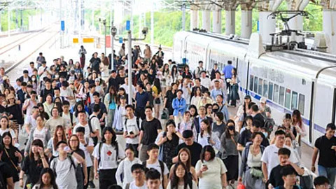 驳斥五大谬论，这场国新办发布会把民族问题说透了