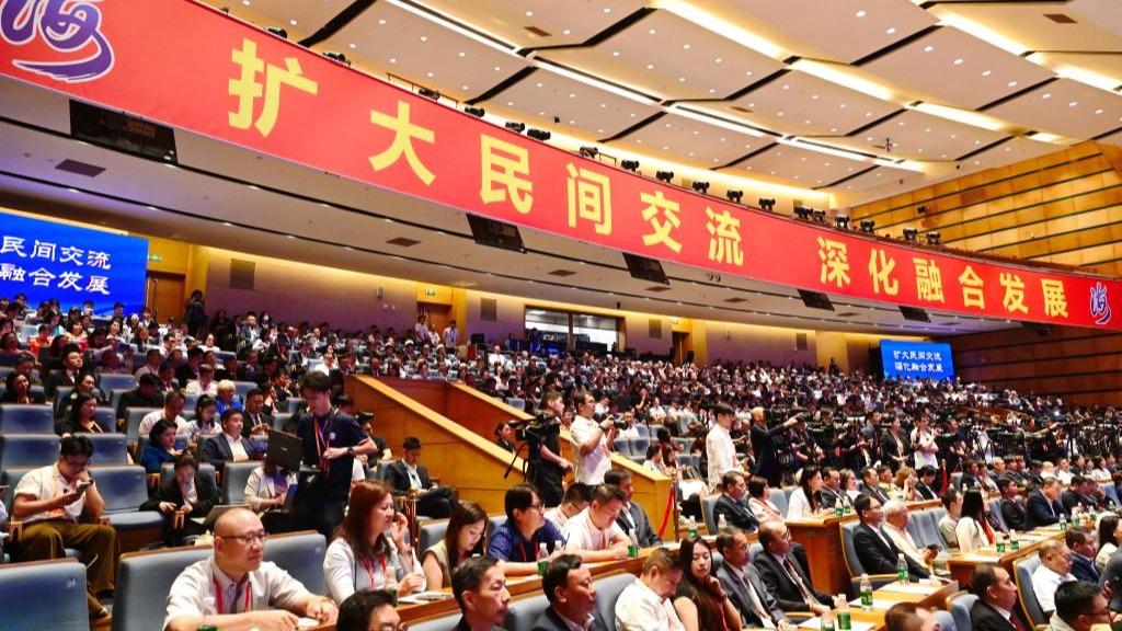 丁薛祥在新疆调研时强调 突出优势特色培育壮大新动能 加快推进经济社会高质量发展