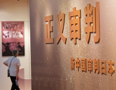 今晚点脱口秀圈是来京东团建吗
