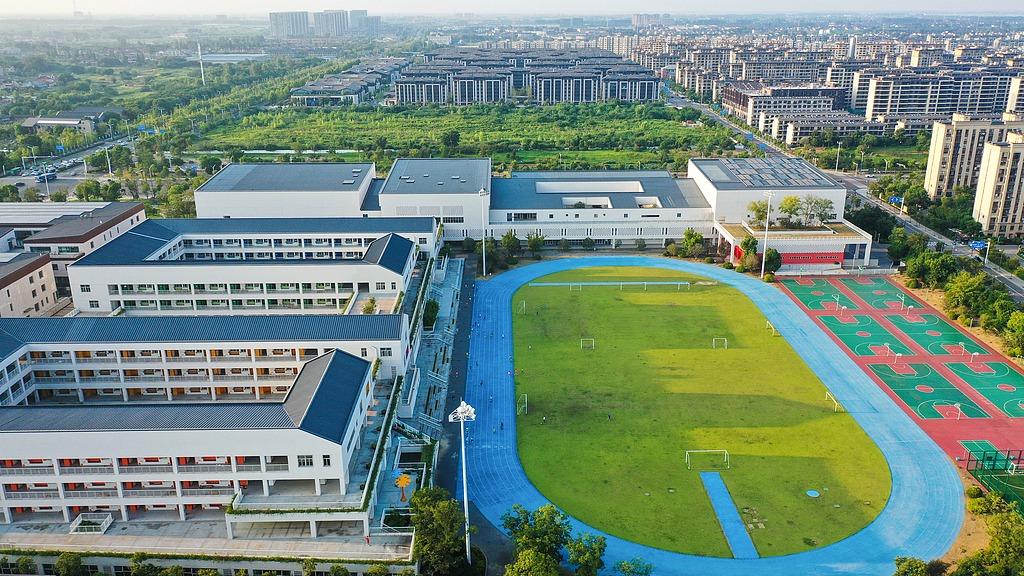 解放军破晓出击现场画面